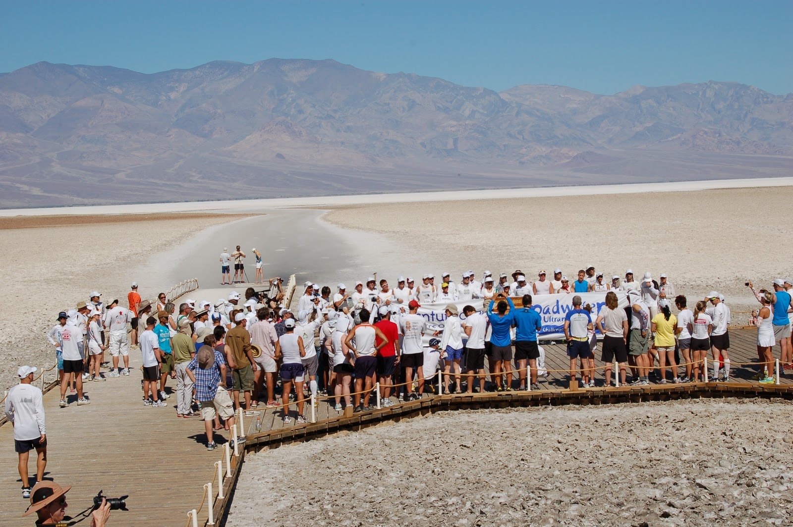 Badwater. Бэдуотер сверхмарафон. Badwater Ультрамарафон. Супермарафон в долине смерти. Death Valley Badwater.